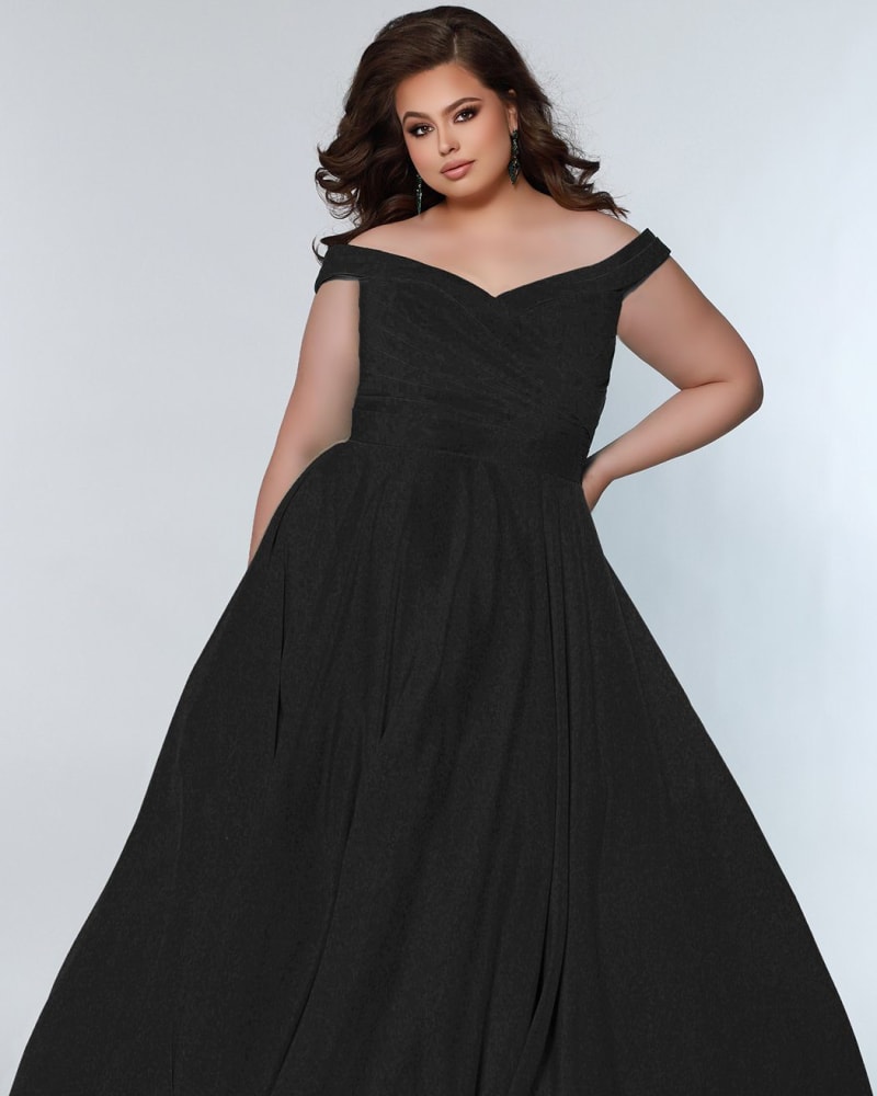 Front of a model wearing a size 32 Class Act Evening Dress in Onyx by Sydney's Closet. | dia_product_style_image_id:250628